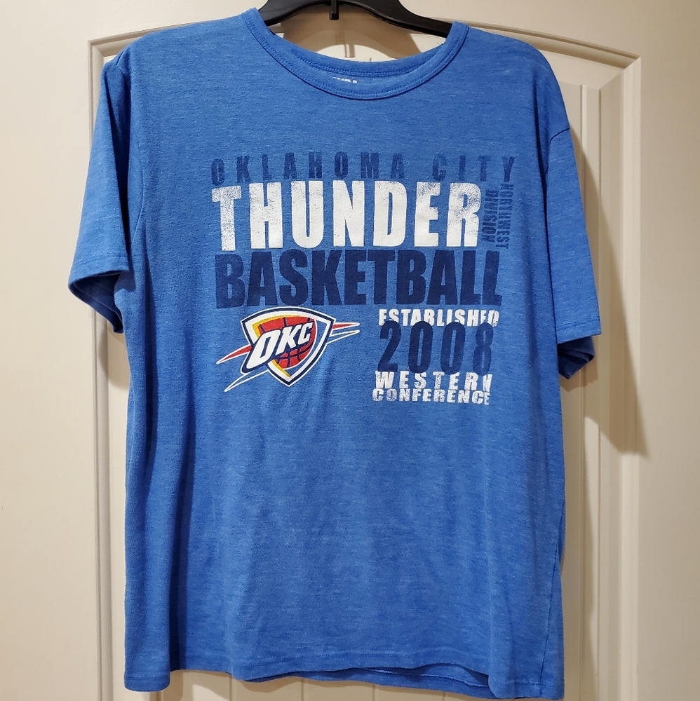 🎈2for$10🎈NBA OKC Thunder tee Large